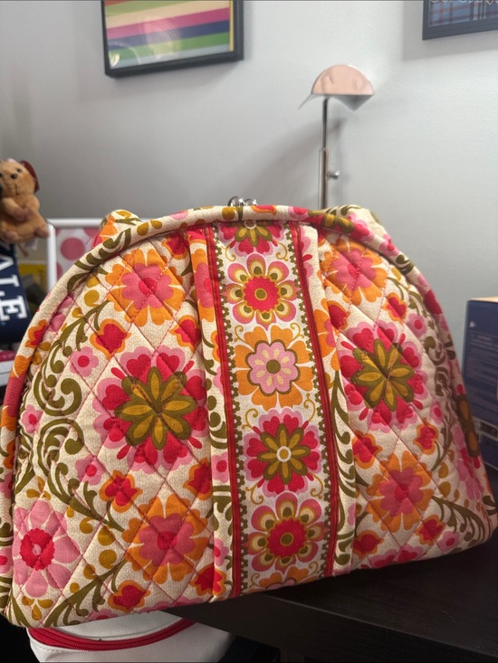 Vera Bradley Handbags - Vera Bradley Floral Quilted Shoulder Bag with Kisslock